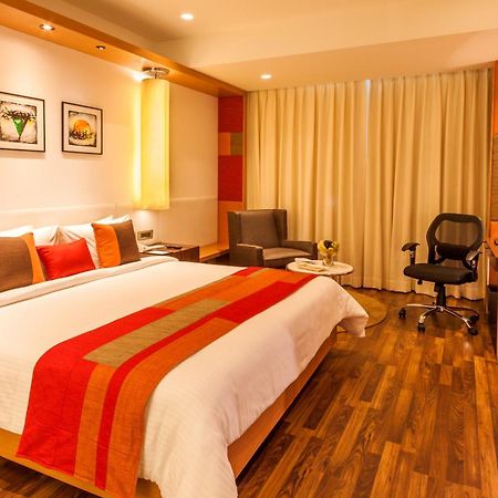 Deventure Sarovar Portico Kapashera, New Delhi Exterior foto