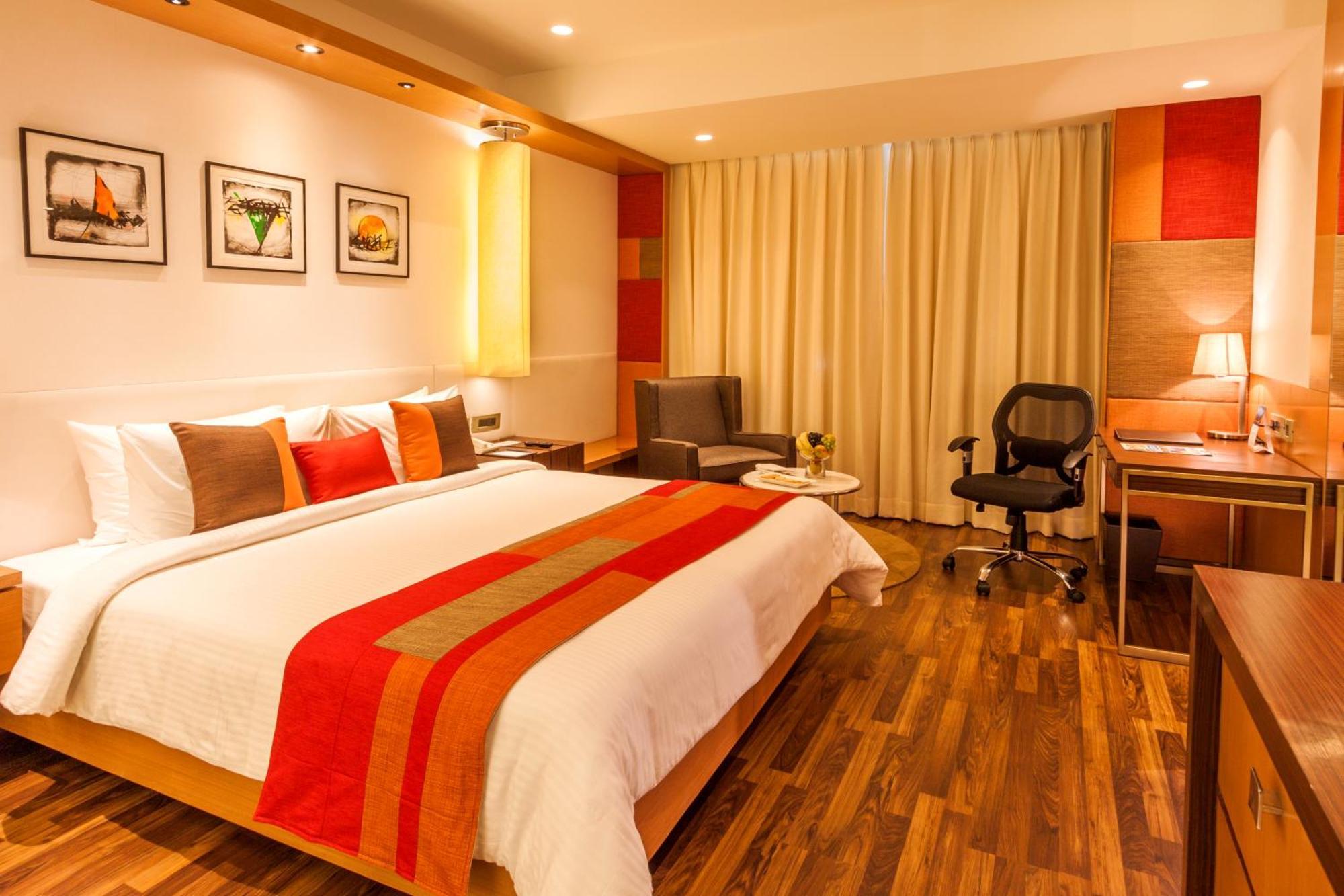 Deventure Sarovar Portico Kapashera, New Delhi Exterior foto